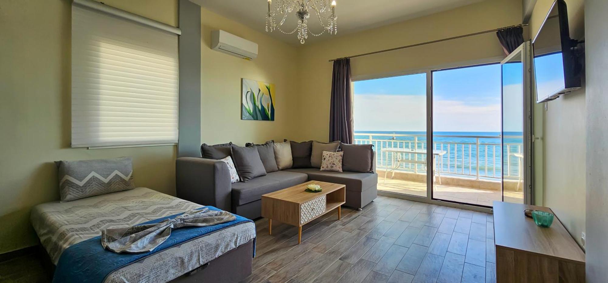 Hara Apartment In Front Of The Beach Paralía Esterno foto