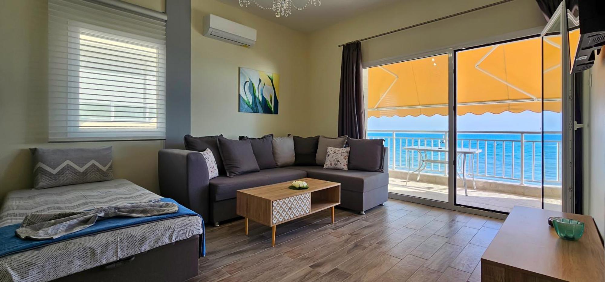 Hara Apartment In Front Of The Beach Paralía Esterno foto
